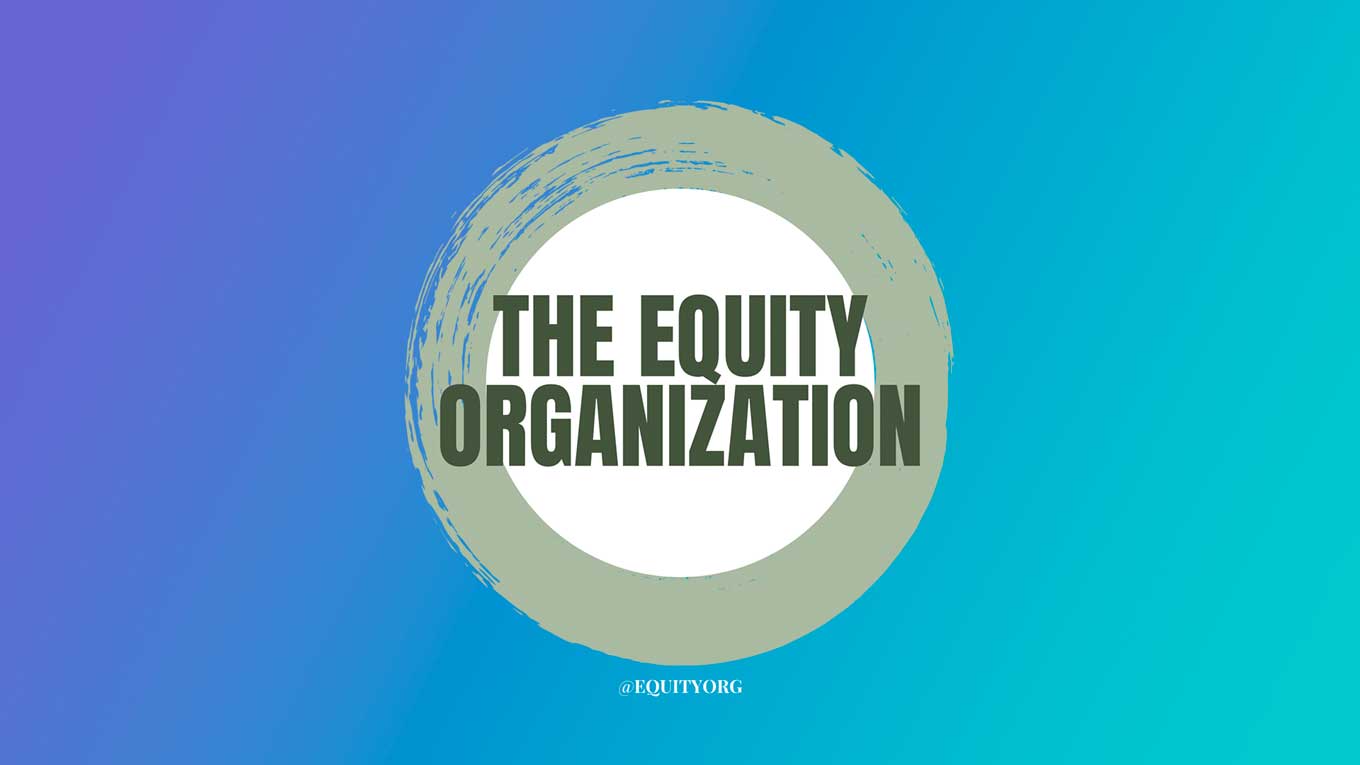 Het logo van de Equity Organization wordt weergegeven op een paarse en blauwe verloopachtergrond.