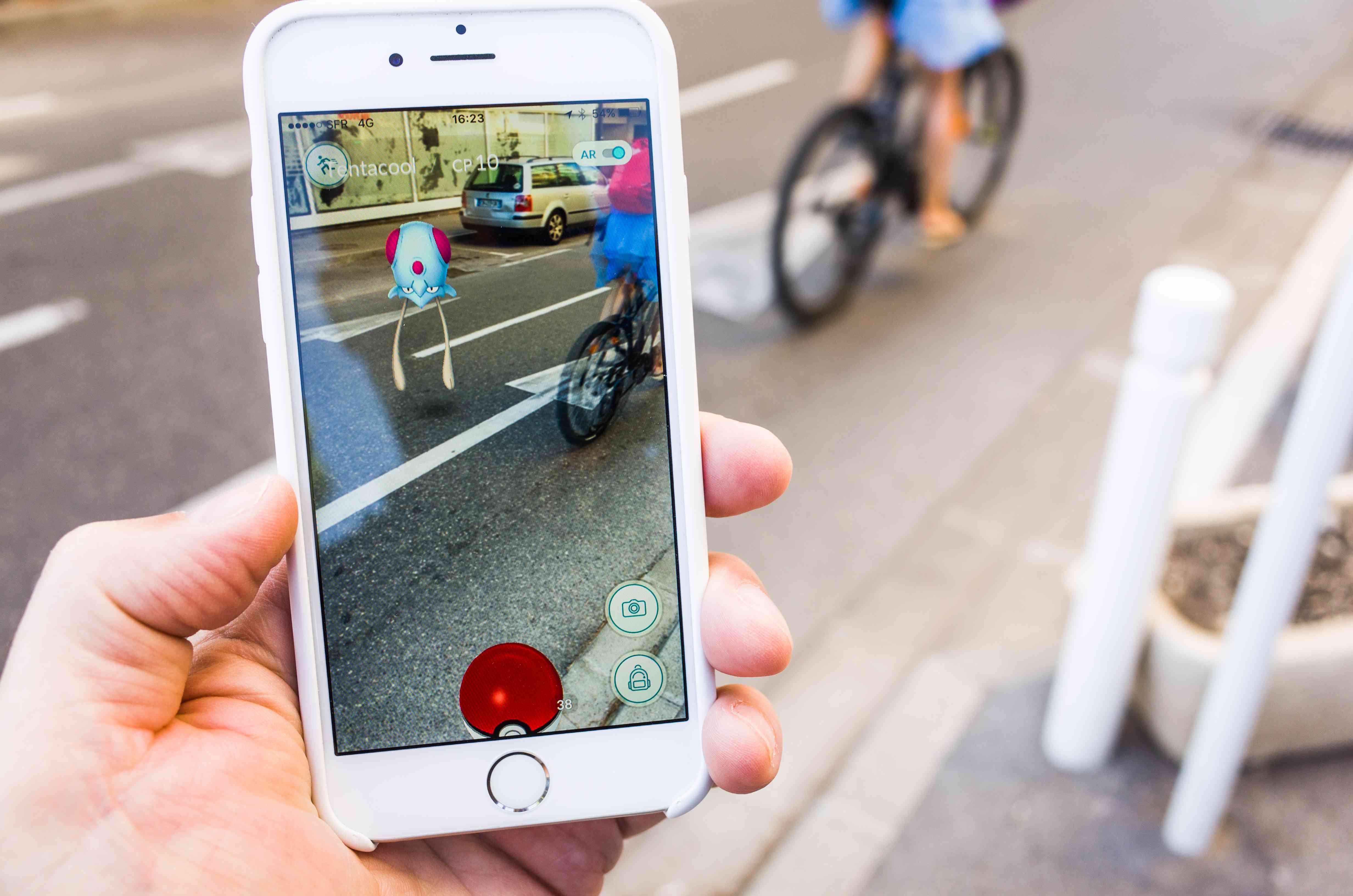 Pokemon Go op straat spelen